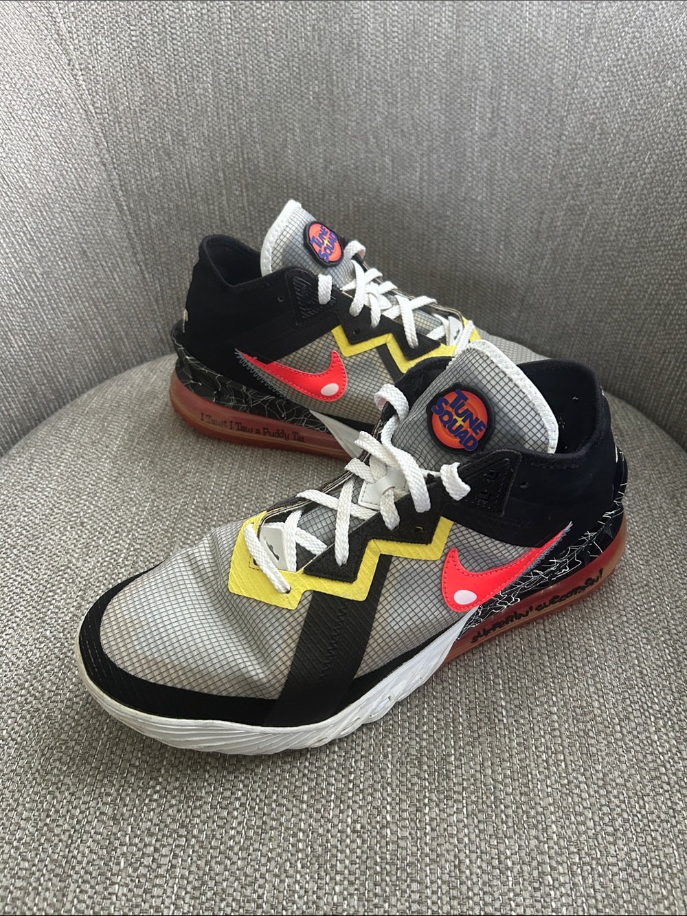 Nike LeBron 18 Low "Sylvester vs. Tweety”